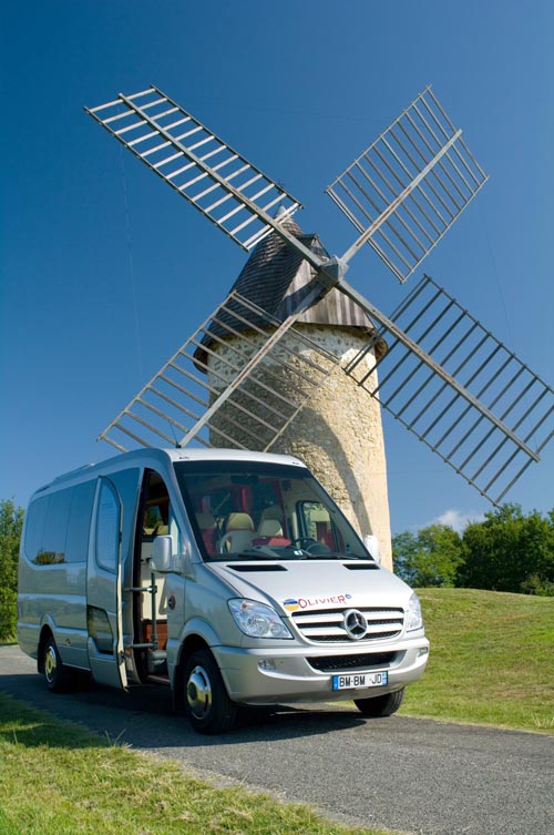 Location de minibus VIP Mercedes-Benz à Bordeaux en Gironde
